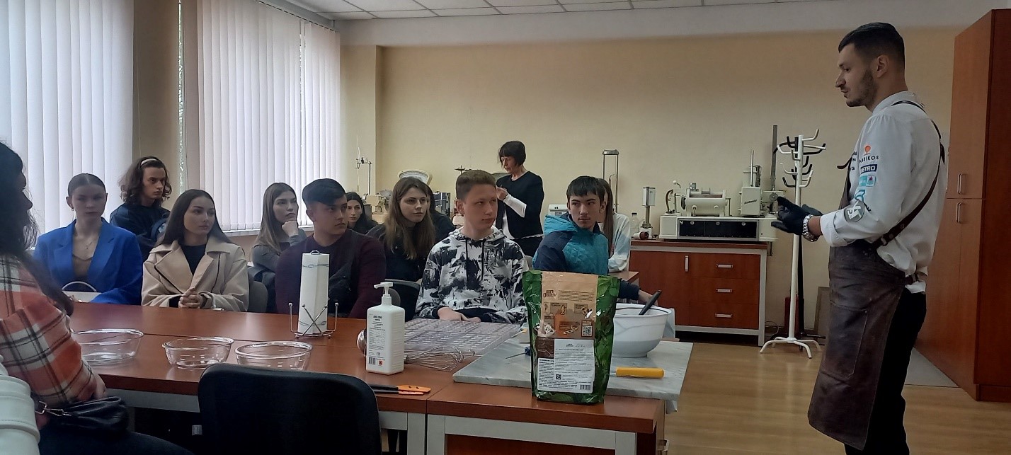 Майстер-клас по роботі з  шоколадом