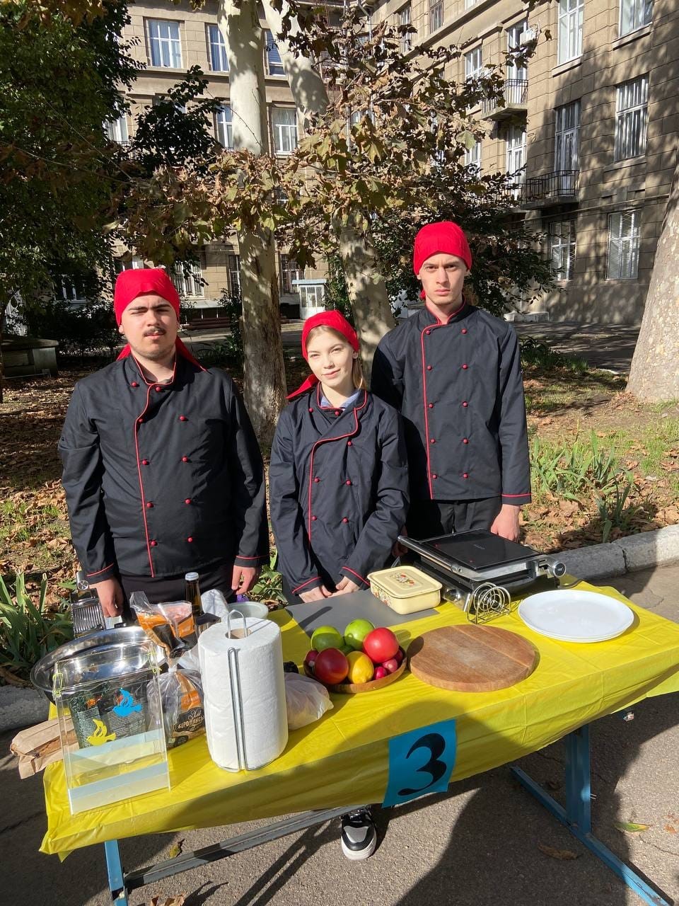 Участь команди коледжу у BBQ-фестивалі